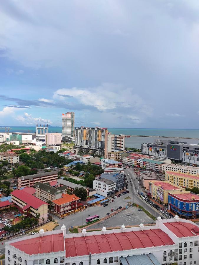 Homestay Hani Kuala Terengganu Buitenkant foto
