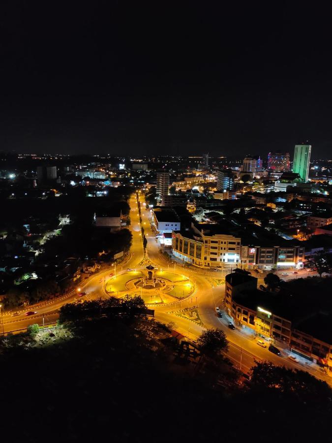 Homestay Hani Kuala Terengganu Buitenkant foto