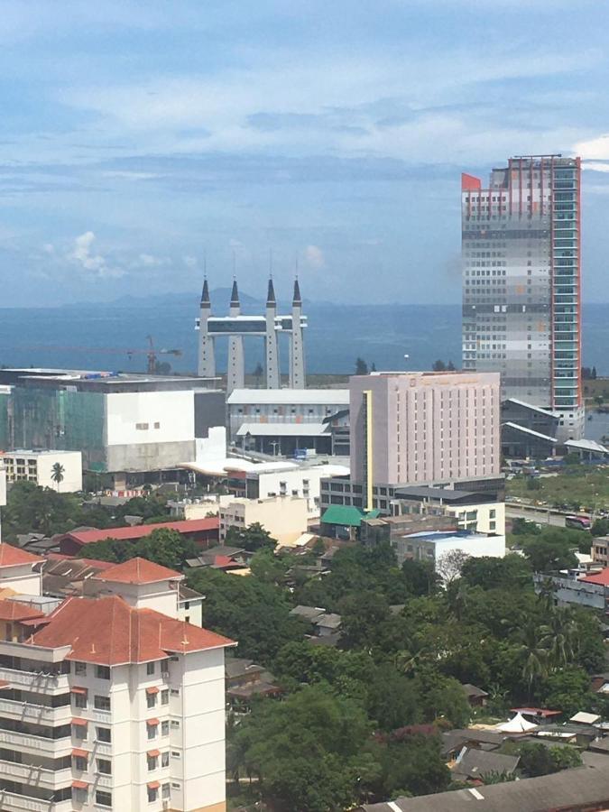 Homestay Hani Kuala Terengganu Buitenkant foto